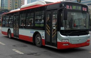 成都将新增7条调整13条公交线路